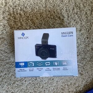 Minolta MNCD370 1080p Car Camcorder w/3.0" LCD Monitor
